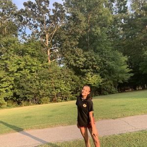 Meet your Posher, Olivia